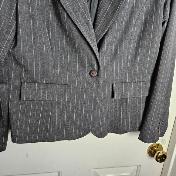 Barrie Pace Women Gray Pinstripe Jacket Size 16 Regular - Picture 7 of 10